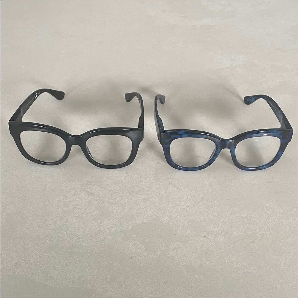 Stylish Black and Blue Glasses Set
